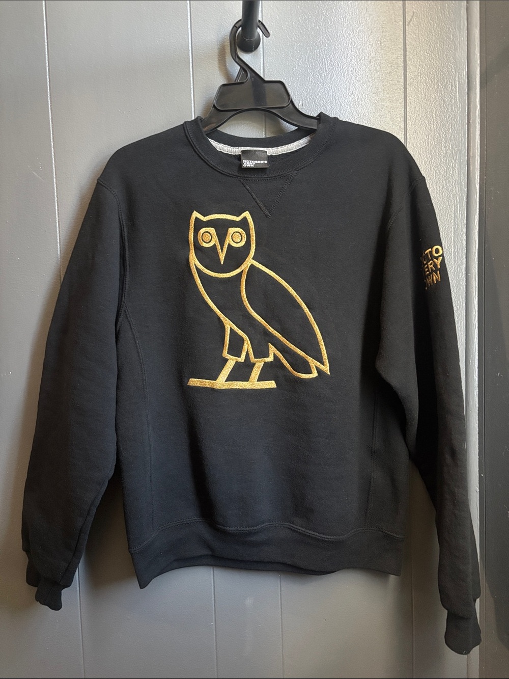 DRAKE OCTOBERS VERY OWN OVO Black Crewneck Sweater with Gold Owl Logo